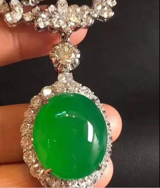 翡翠原石鉴宝视频大全好的翡翠原石-第3张图片-翡翠网 翡翠原石鉴宝视频大全好的翡翠原石-第3张图片-翡翠网