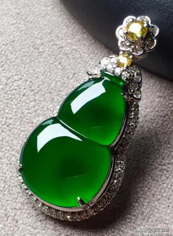 果绿翡翠属于什么级别全绿翡翠价格