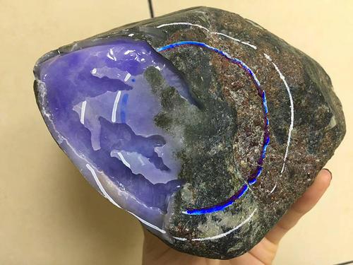 翡翠原石回收合同翡翠原石回收微信-第1张图片-翡翠网 翡翠原石回收合同翡翠原石回收微信-第1张图片-翡翠网