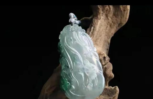 昆明哪里可以鉴定翡翠的价格翡翠鉴定等级-第11张图片-翡翠网 昆明哪里可以鉴定翡翠的价格翡翠鉴定等级-第11张图片-翡翠网