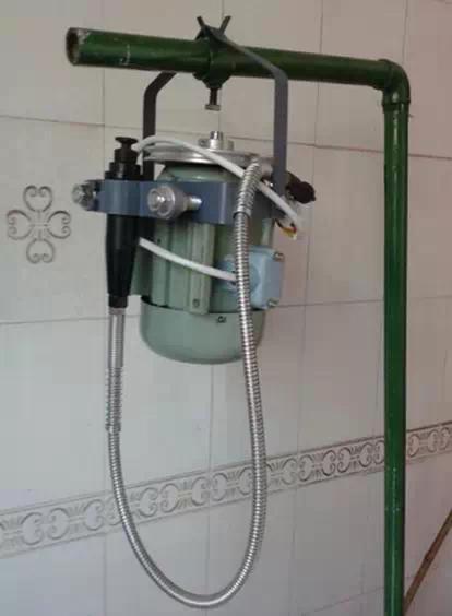 自己玩翡翠原石用什么工具,翡翠原石去皮工具-第3张图片-翡翠网 自己玩翡翠原石用什么工具,翡翠原石去皮工具-第3张图片-翡翠网