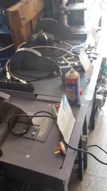 自己玩翡翠原石用什么工具,翡翠原石去皮工具-第5张图片-翡翠网 自己玩翡翠原石用什么工具,翡翠原石去皮工具-第5张图片-翡翠网