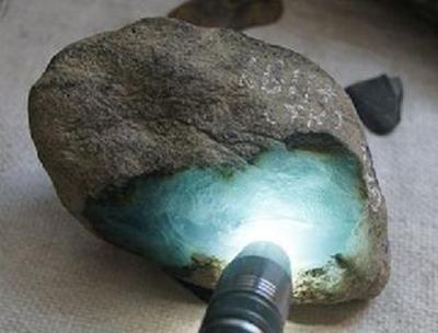 怎么赞美翡翠原石翡翠原石的价位-第11张图片-翡翠网