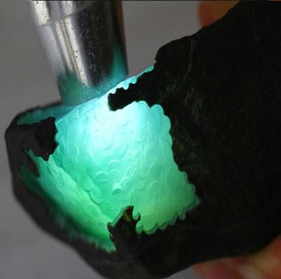 怎么赞美翡翠原石翡翠原石的价位-第13张图片-翡翠网