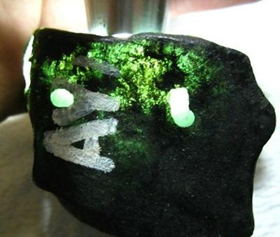 怎么赞美翡翠原石翡翠原石的价位-第21张图片-翡翠网