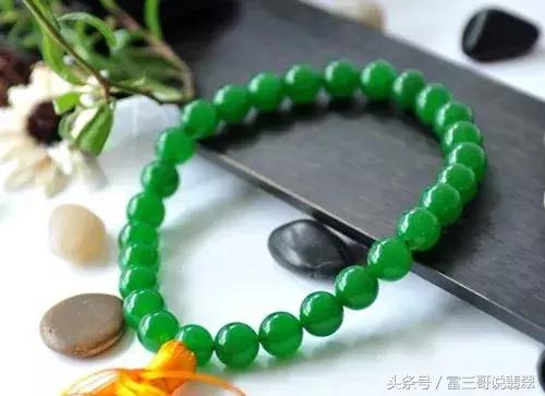 翡翠的特点与鉴定超能力鉴定翡翠知识-第10张图片-翡翠网 翡翠的特点与鉴定超能力鉴定翡翠知识-第10张图片-翡翠网