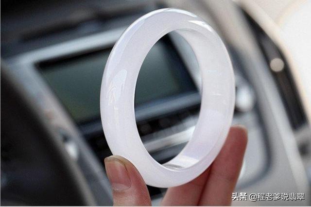 100万左右冰种翡翠手镯白色冰种翡翠手镯价格-第3张图片-翡翠网 100万左右冰种翡翠手镯白色冰种翡翠手镯价格-第3张图片-翡翠网