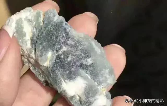 蓝冰翡翠原石蓝冰翡翠图片-第1张图片-翡翠网