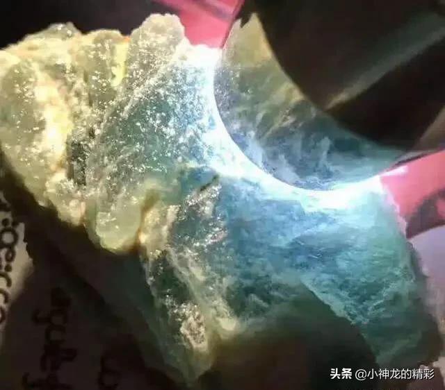 蓝冰翡翠原石蓝冰翡翠图片-第4张图片-翡翠网