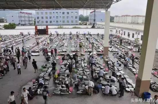 揭阳公盘翡翠知识,中国翡翠公盘时间-第12张图片-翡翠网 揭阳公盘翡翠知识,中国翡翠公盘时间-第12张图片-翡翠网