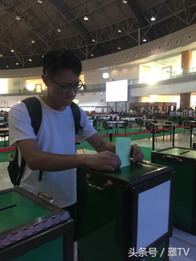 揭阳公盘翡翠知识,中国翡翠公盘时间-第16张图片-翡翠网 揭阳公盘翡翠知识,中国翡翠公盘时间-第16张图片-翡翠网