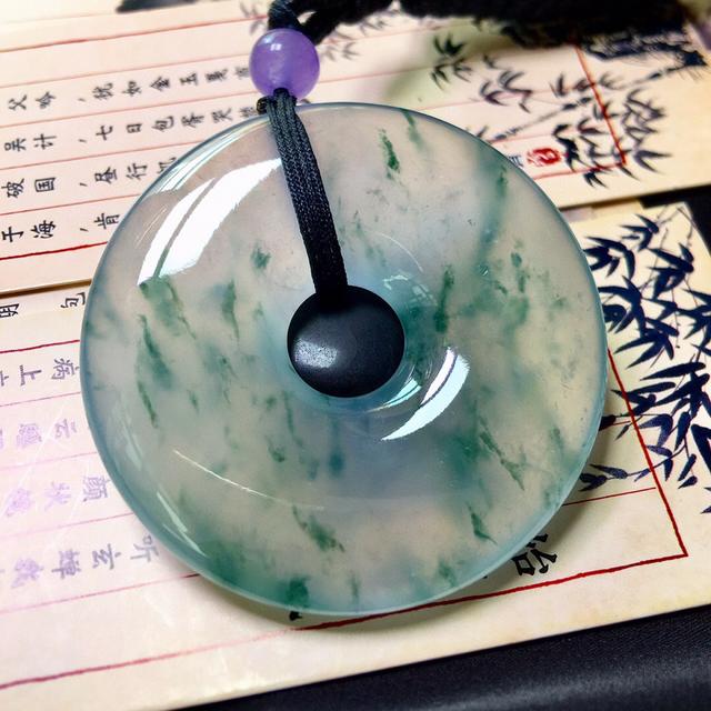 怎么选翡翠原石,翡翠原石古老的传说-第4张图片-翡翠网 怎么选翡翠原石,翡翠原石古老的传说-第4张图片-翡翠网