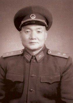 蜡壳木那翡翠原石种老吗莘县翡翠原石包浆-第7张图片-翡翠网 蜡壳木那翡翠原石种老吗莘县翡翠原石包浆-第7张图片-翡翠网