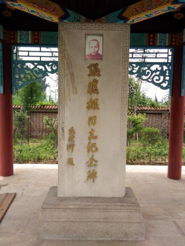 蜡壳木那翡翠原石种老吗莘县翡翠原石包浆-第9张图片-翡翠网 蜡壳木那翡翠原石种老吗莘县翡翠原石包浆-第9张图片-翡翠网