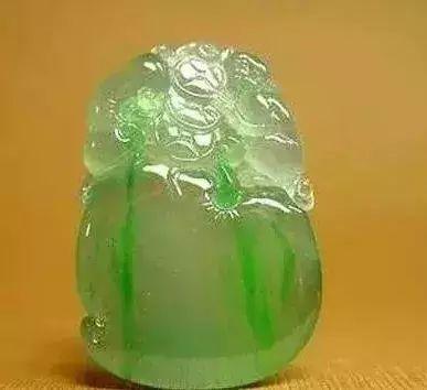 金丝种翡翠戒指的价格冰种金丝翡翠价格-第18张图片-翡翠网 金丝种翡翠戒指的价格冰种金丝翡翠价格-第18张图片-翡翠网