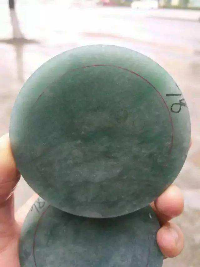 翡翠玉糯冰价格翡翠a货价格多少一克-第2张图片-翡翠网 翡翠玉糯冰价格翡翠a货价格多少一克-第2张图片-翡翠网