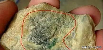 翡翠原石敞口,翡翠原石敞口翡翠玉石-第6张图片-翡翠网 翡翠原石敞口,翡翠原石敞口翡翠玉石-第6张图片-翡翠网