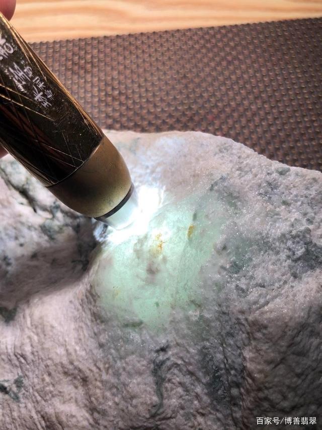 科斯达马克塔翡翠原石,最终幻想15霸王大剑-第1张图片-翡翠网