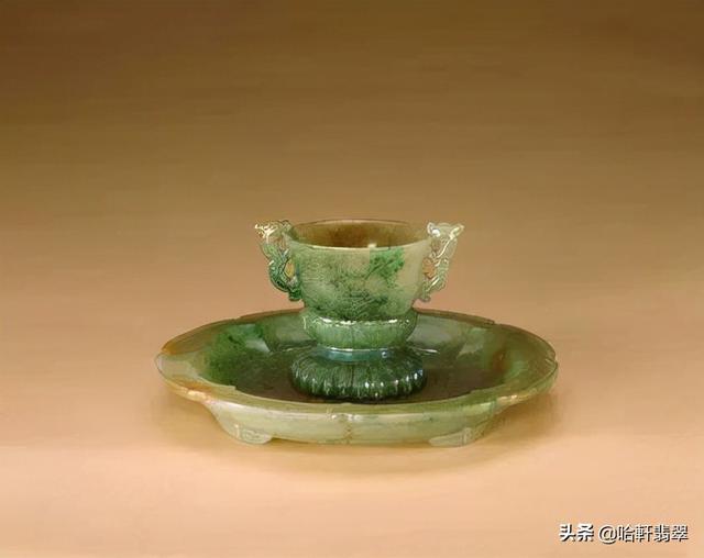 二十年前翡翠手镯值多少钱一个质量差点的翡翠手镯值多少钱-第10张图片-翡翠网 二十年前翡翠手镯值多少钱一个质量差点的翡翠手镯值多少钱-第10张图片-翡翠网