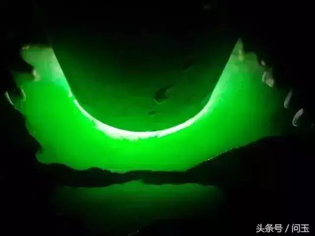 翡翠原石估算方法翡翠原石技巧-第5张图片-翡翠网 翡翠原石估算方法翡翠原石技巧-第5张图片-翡翠网