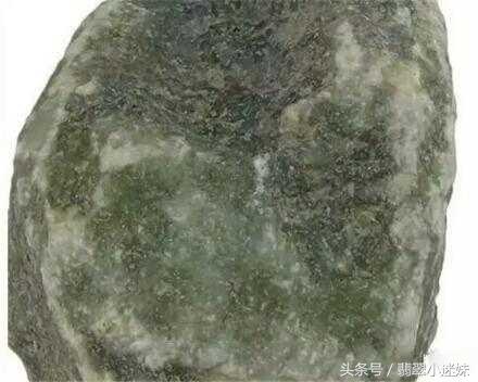 原石翡翠泡光,翡翠原石表面-第4张图片-翡翠网