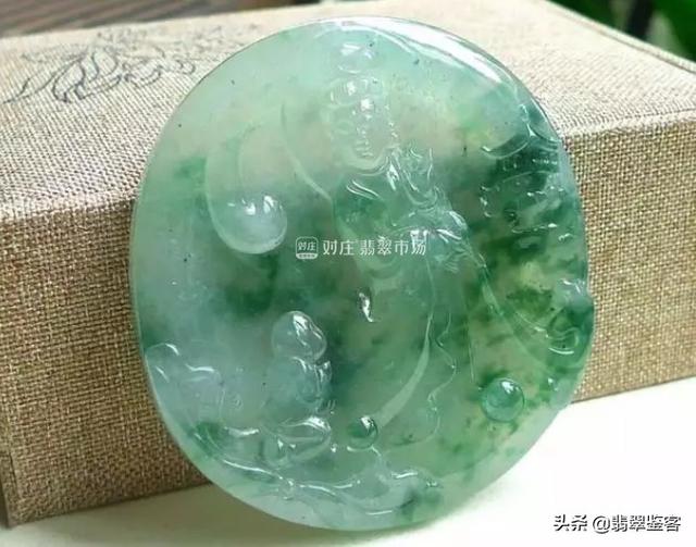 翡翠发朋友圈的话语,魔翡翠知识文案-第15张图片-翡翠网