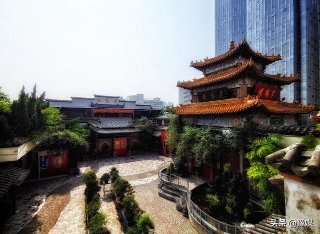 郑州翡翠原石,买了一个翡翠原石怎么办-第1张图片-翡翠网 郑州翡翠原石,买了一个翡翠原石怎么办-第1张图片-翡翠网