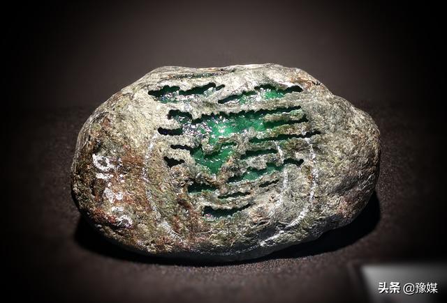 郑州翡翠原石,买了一个翡翠原石怎么办-第6张图片-翡翠网 郑州翡翠原石,买了一个翡翠原石怎么办-第6张图片-翡翠网