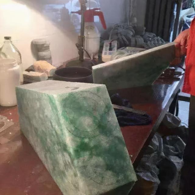 翡翠手镯图片150个翡翠手镯-第3张图片-翡翠网 翡翠手镯图片150个翡翠手镯-第3张图片-翡翠网