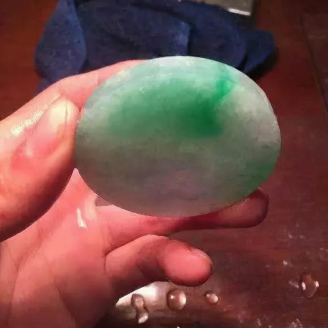 翡翠手镯图片150个翡翠手镯-第8张图片-翡翠网 翡翠手镯图片150个翡翠手镯-第8张图片-翡翠网