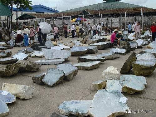 翡翠十大场口原石特点翡翠原石八大场口知识-第1张图片-翡翠网 翡翠十大场口原石特点翡翠原石八大场口知识-第1张图片-翡翠网