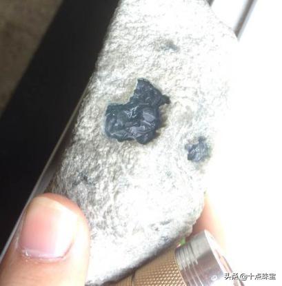 翡翠十大场口原石特点翡翠原石八大场口知识-第21张图片-翡翠网 翡翠十大场口原石特点翡翠原石八大场口知识-第21张图片-翡翠网