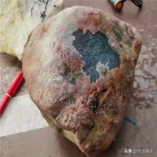 翡翠十大场口原石特点翡翠原石八大场口知识-第40张图片-翡翠网 翡翠十大场口原石特点翡翠原石八大场口知识-第40张图片-翡翠网