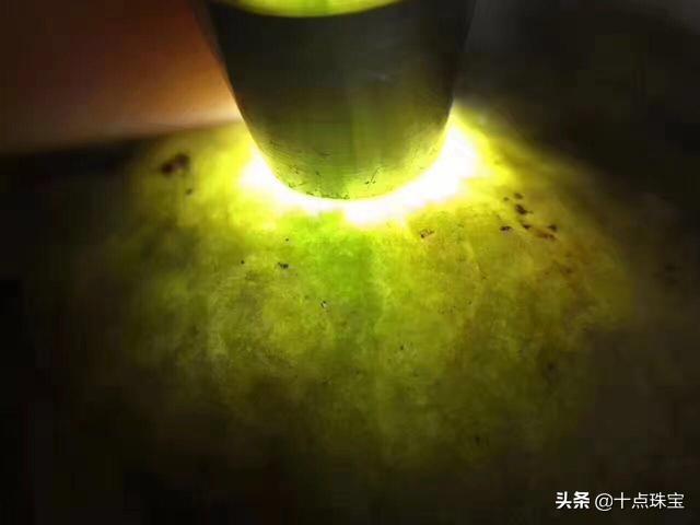 翡翠十大场口原石特点翡翠原石八大场口知识-第85张图片-翡翠网 翡翠十大场口原石特点翡翠原石八大场口知识-第85张图片-翡翠网