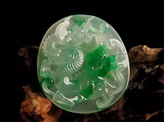 翡翠小知识一般如何分类玉石翡翠知识-第6张图片-翡翠网 翡翠小知识一般如何分类玉石翡翠知识-第6张图片-翡翠网