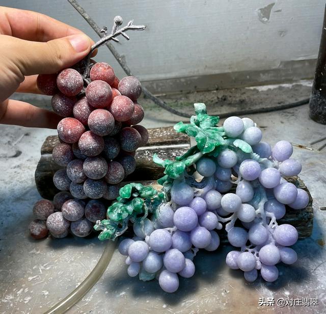 翡翠雕刻图案,翡翠摆件雕刻图案大全-第4张图片-翡翠网 翡翠雕刻图案,翡翠摆件雕刻图案大全-第4张图片-翡翠网