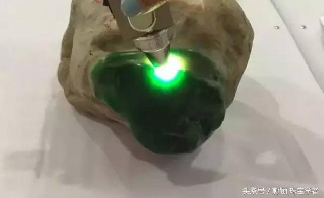 为什么翡翠只有缅甸才有,翡翠原石怎么出手-第5张图片-翡翠网