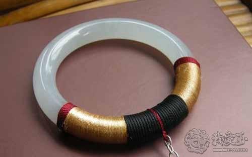 翡翠手镯图片,翡翠手镯不好看了怎么办-第8张图片-翡翠网 翡翠手镯图片,翡翠手镯不好看了怎么办-第8张图片-翡翠网