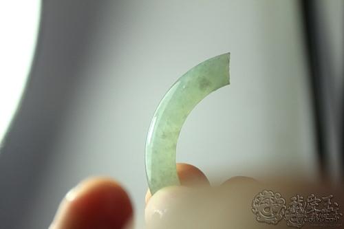 翡翠手镯图片,翡翠手镯不好看了怎么办-第19张图片-翡翠网 翡翠手镯图片,翡翠手镯不好看了怎么办-第19张图片-翡翠网