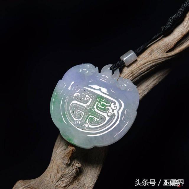 干青铁龙生和翡翠有什么区别干青翡翠项链价格-第7张图片-翡翠网 干青铁龙生和翡翠有什么区别干青翡翠项链价格-第7张图片-翡翠网