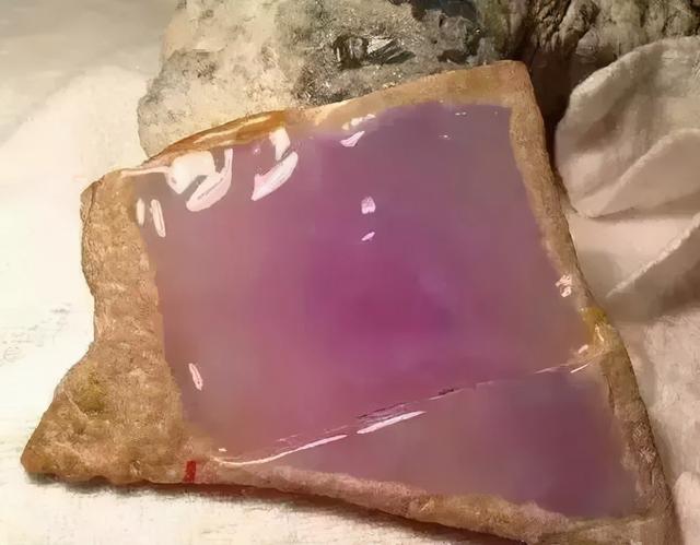 翡翠玉雕知识知乎翡翠哪里买好-第1张图片-翡翠网 翡翠玉雕知识知乎翡翠哪里买好-第1张图片-翡翠网