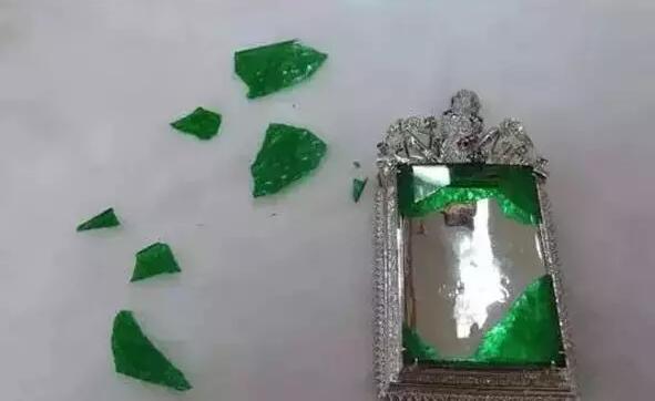 翡翠的专业知识PPT,翡翠专业知识大全-第8张图片-翡翠网 翡翠的专业知识PPT,翡翠专业知识大全-第8张图片-翡翠网