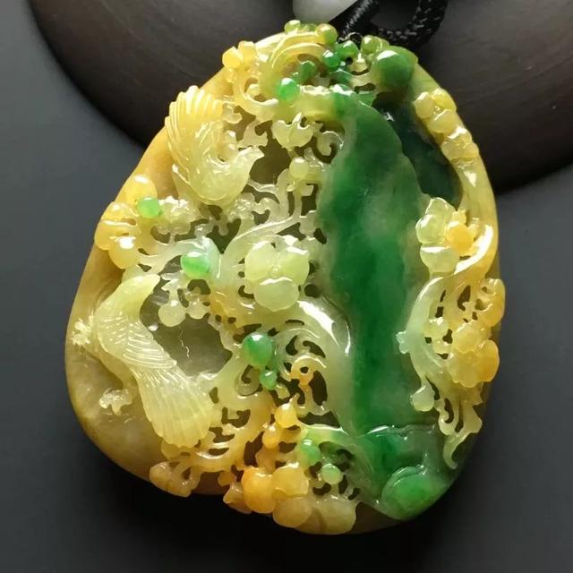 翡翠原石上蜡多少钱一克一吨翡翠原石多少钱-第5张图片-翡翠网