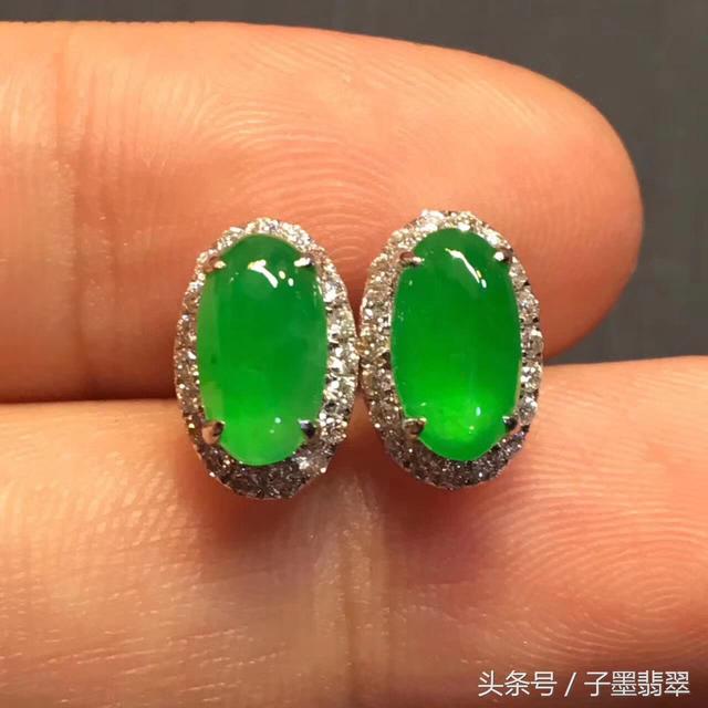 蓝宝石戒指回收价格,绿色翡翠戒面的价格-第8张图片-翡翠网