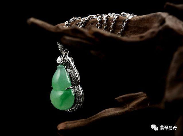 翡翠葫芦戒指镶嵌款式,翡翠葫芦知识大全-第3张图片-翡翠网 翡翠葫芦戒指镶嵌款式,翡翠葫芦知识大全-第3张图片-翡翠网