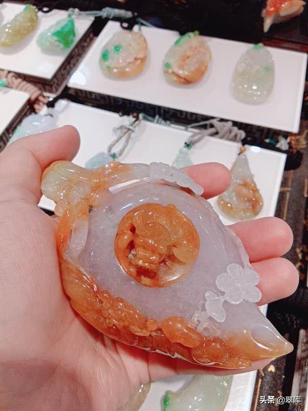 翡翠茶壶如何制作,翡翠茶壶价格-第1张图片-翡翠网 翡翠茶壶如何制作,翡翠茶壶价格-第1张图片-翡翠网