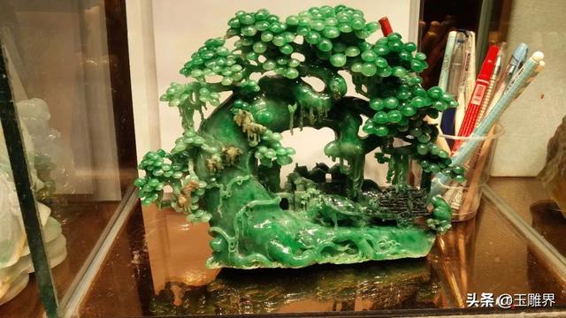 绿绿翡翠原石,山西帝王绿翡翠的原石-第7张图片-翡翠网 绿绿翡翠原石,山西帝王绿翡翠的原石-第7张图片-翡翠网