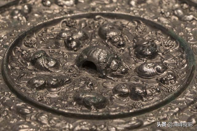 铜镜鉴定翡翠知识,铜镜鉴定评分-第12张图片-翡翠网 铜镜鉴定翡翠知识,铜镜鉴定评分-第12张图片-翡翠网