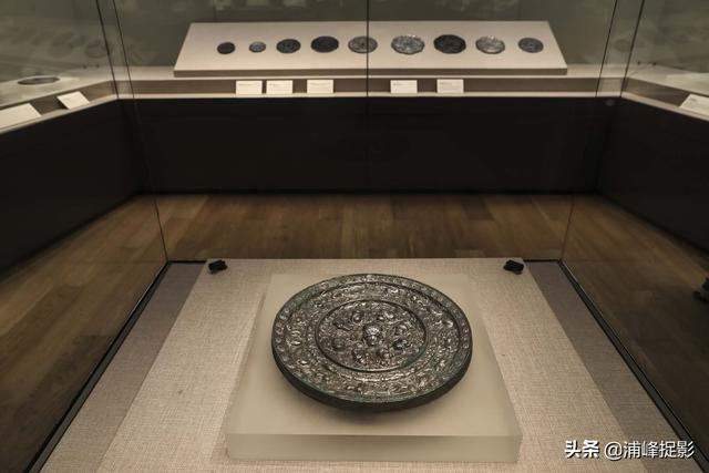 铜镜鉴定翡翠知识,铜镜鉴定评分-第14张图片-翡翠网 铜镜鉴定翡翠知识,铜镜鉴定评分-第14张图片-翡翠网