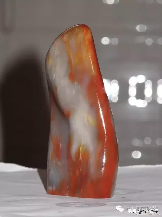 云南翡翠绿石印章料价格的简单介绍-第32张图片-翡翠网 云南翡翠绿石印章料价格的简单介绍-第32张图片-翡翠网